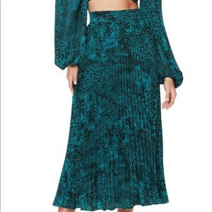 AFRM Dilan Pleated Midi Skirt